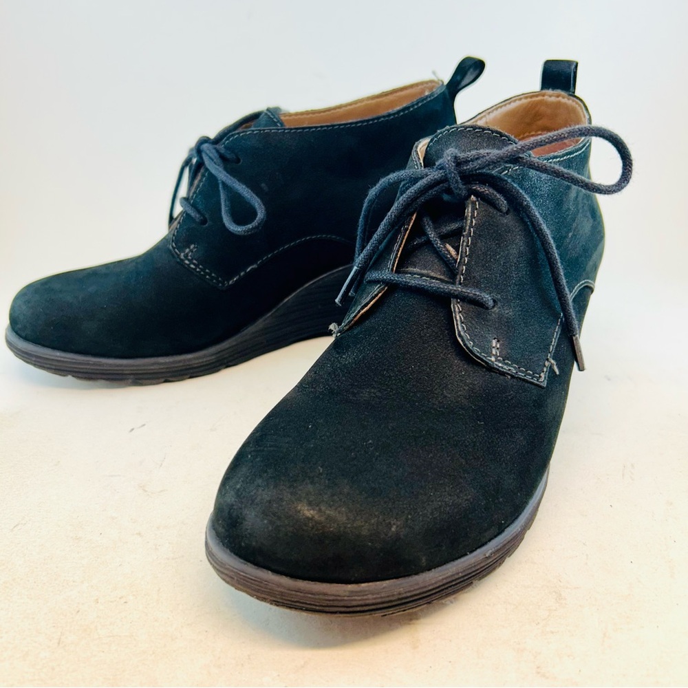 Dansko Black Suede Cadee Lace Up Chukka Ankle Booties Boots, size 36 5.5 6